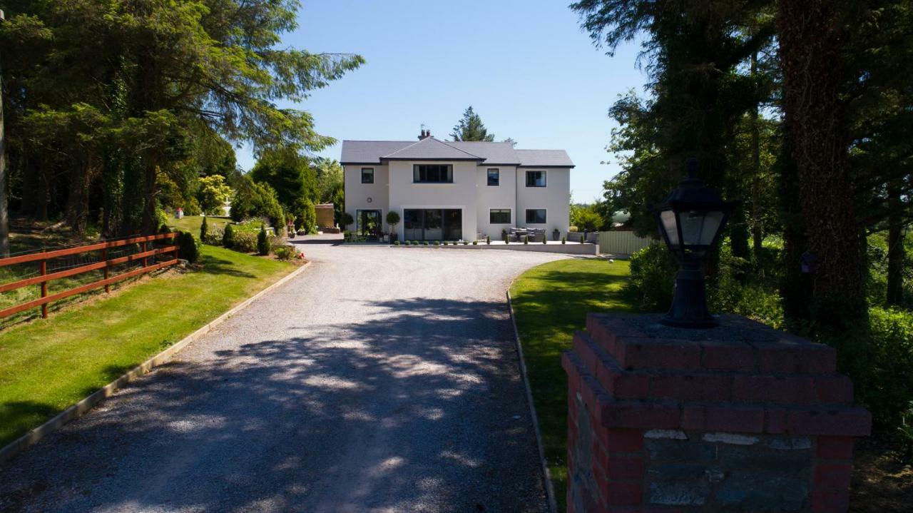 Inch View Lodge Milltown  エクステリア 写真
