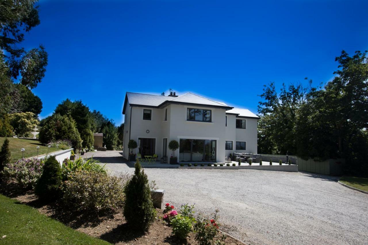 Inch View Lodge Milltown  エクステリア 写真